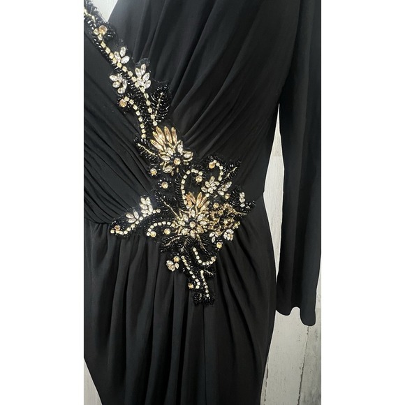 Mac Duggal Black Faux Wrap Long Sleeve Evening Gown with Appliqué Detail Size 12 - Picture 11 of 11